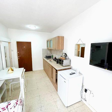Central Comfort Studio Larnaca Esterno foto