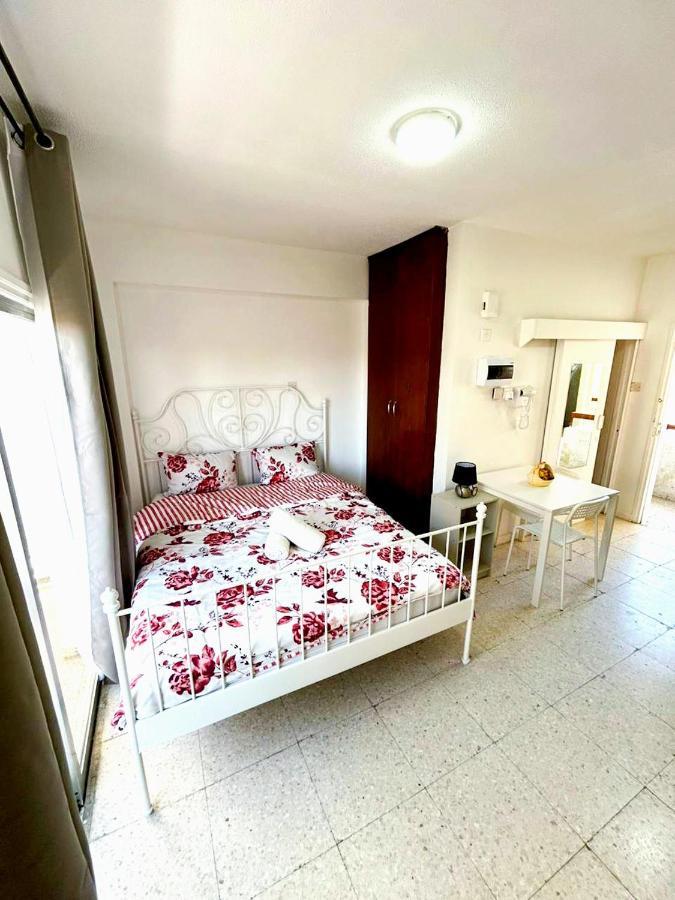 Central Comfort Studio Larnaca Esterno foto